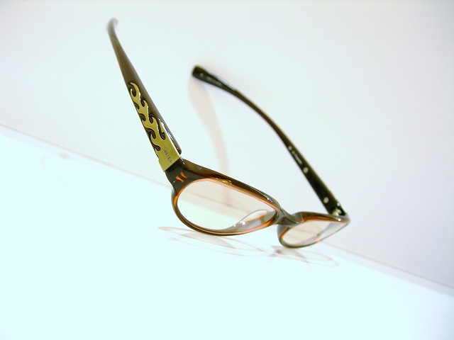 Jean Paul Gaultier（ジャン・ポール・ゴルチェ）56-0060 col.1」のサングラス新品です。