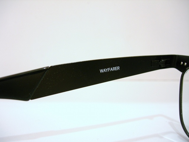 「Ray Ban（レイバン）WAYFARER col.BK」のヴィンテージメガネフレームデッドストック新品です。