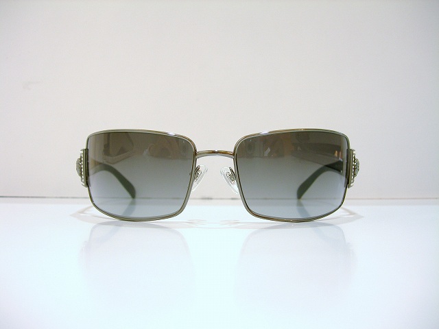 VERSACE ヴェルサーチ （2032-B col.1001/11）」のサングラス