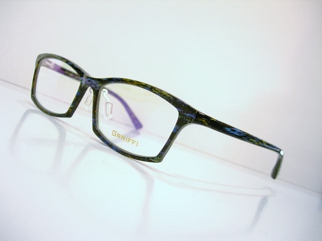 GRRIFFi-021