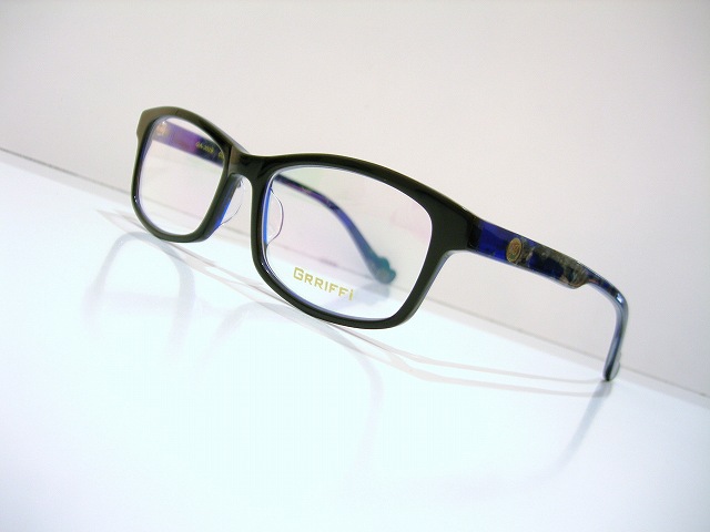 GRRIFFi-024