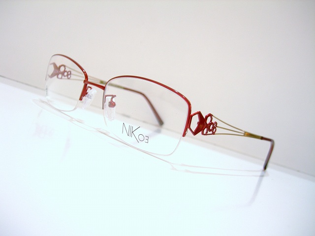 Nik 03-4