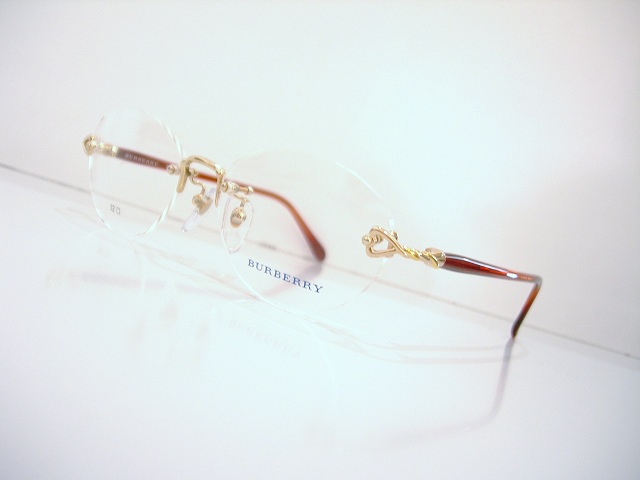 BURBERRY-7