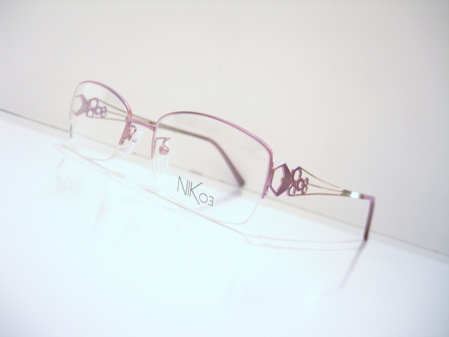 Nik 03-5