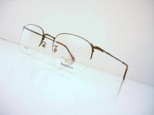 BURBERRY-012