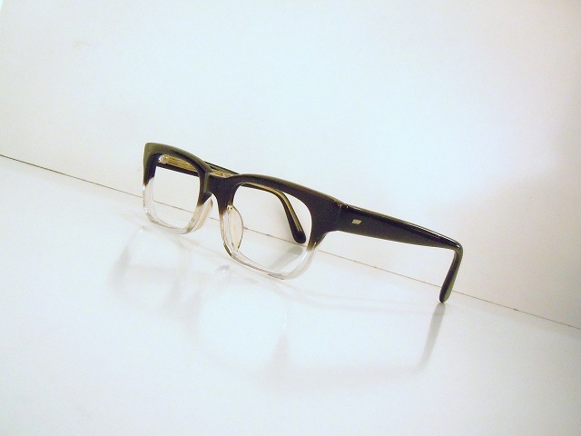 「手作り眼鏡 268 col.クロⅡ」のヴィンテージメガネフレーム新品の通販です。