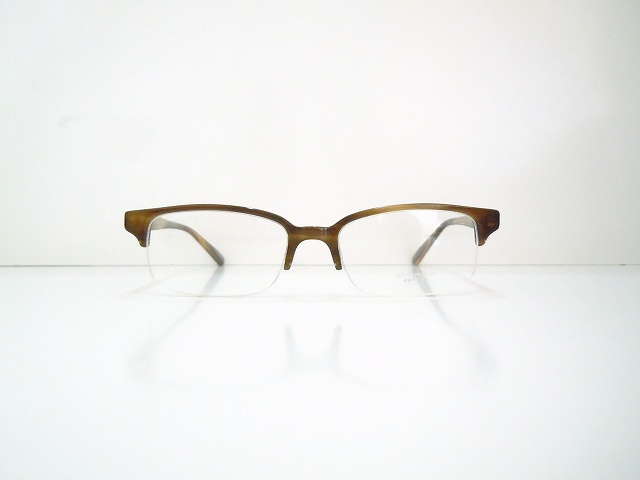 OLIVER PEOPLES-010