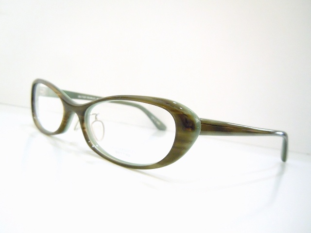 OLIVER PEOPLES-011