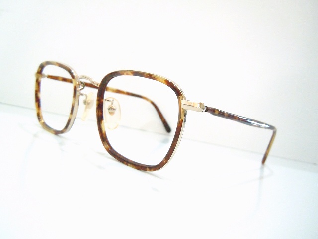 VINTAGE-4
