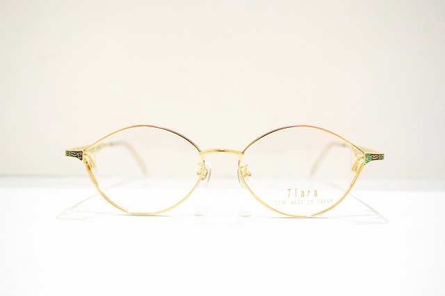 Tiara-1