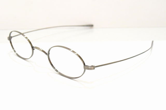 OLIVER PEOPLES-031