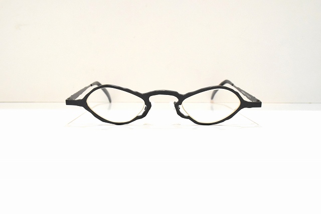テオ アイウィットネス 人気ヴィンテージ入りました。theo EYE