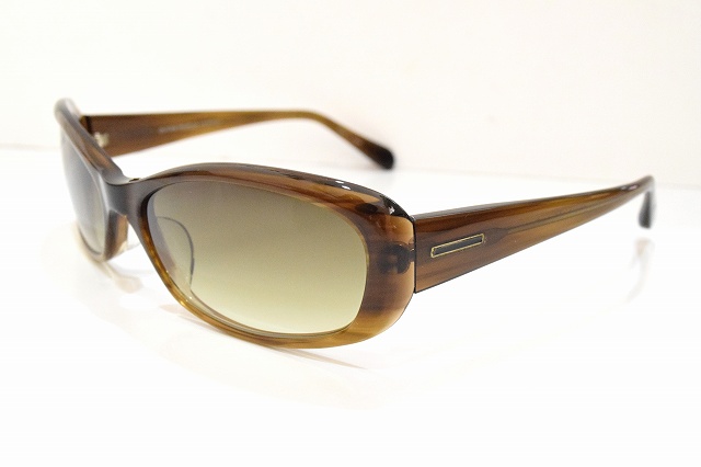 OLIVER PEOPLES-041