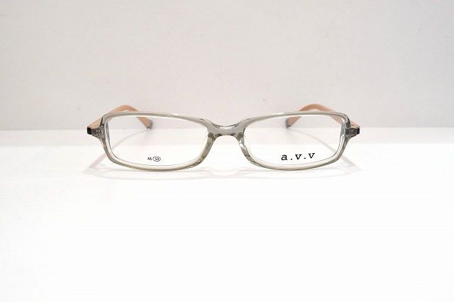 a.v.v-1