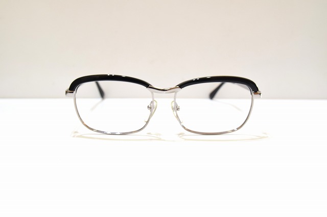 VINTAGE-052