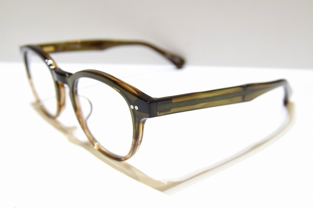 谷口眼鏡のブランド「TURNING（ターニング）T-185 col.04」のメガネフレーム新品の通販です。