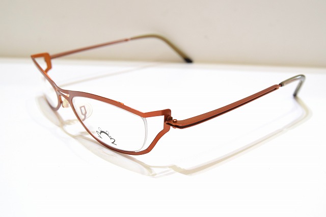 Eye'DC-043