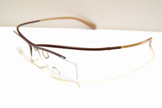 Eye'DC-045