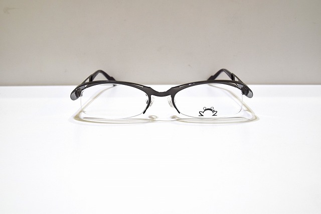Eye'DC-055