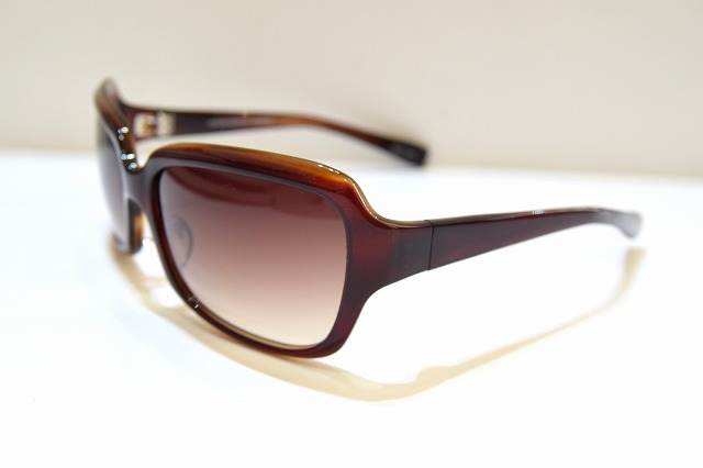 OLIVER PEOPLES-089