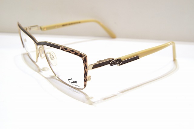 CAZAL-0153