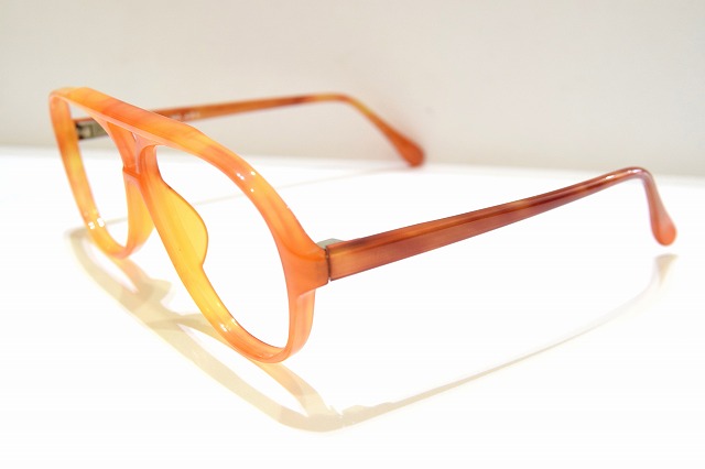 VINTAGE-053