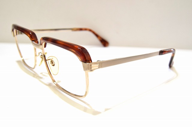 VINTAGE-055