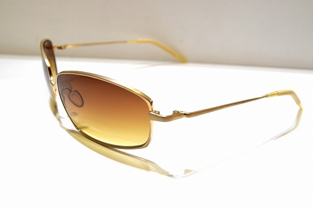 OLIVER PEOPLES-093