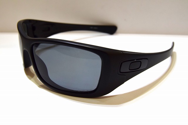 OAKLEY-012