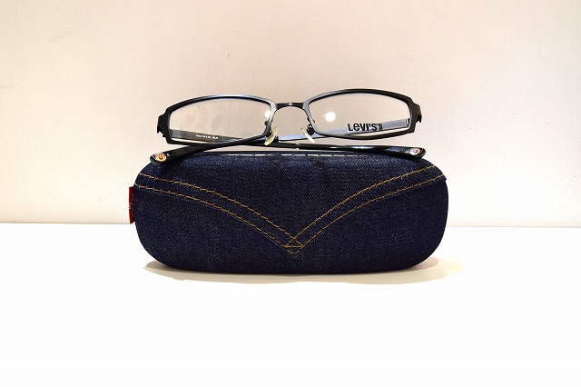 Levis-5