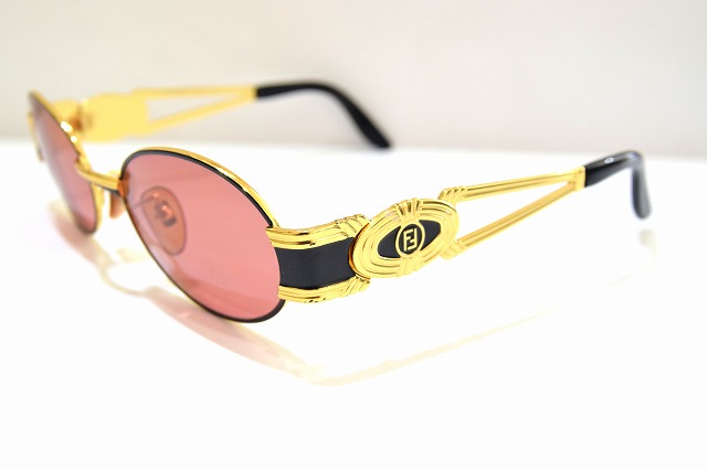 FENDI-019