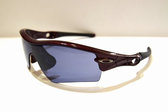 OAKLEY-014