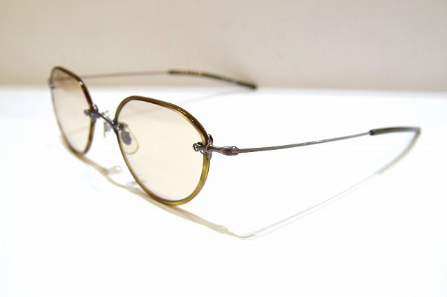 OLIVER PEOPLES-0106