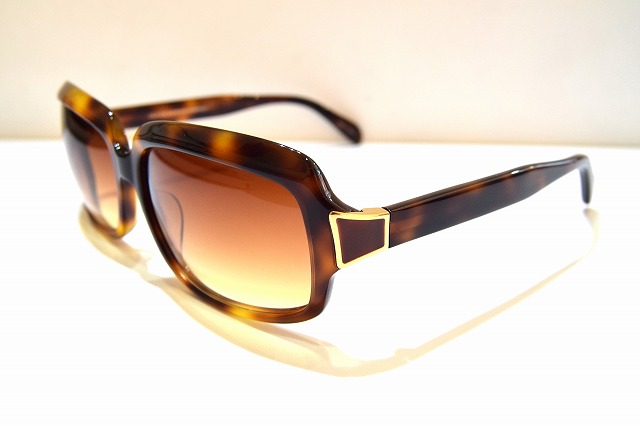 OLIVER PEOPLES-0111