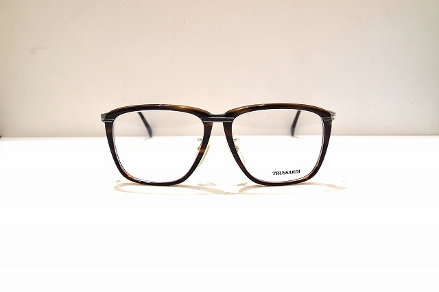TRUSSARDI-048