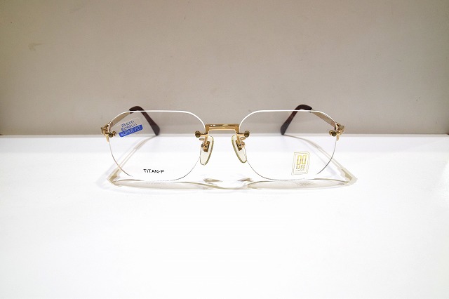 DAKS-010