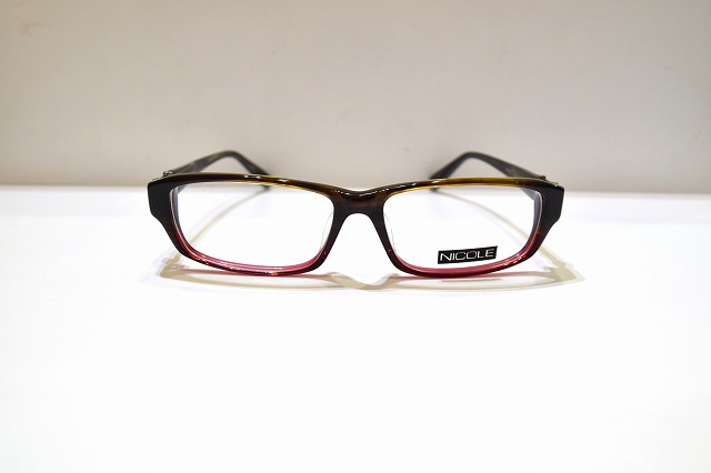 NICOLE-051