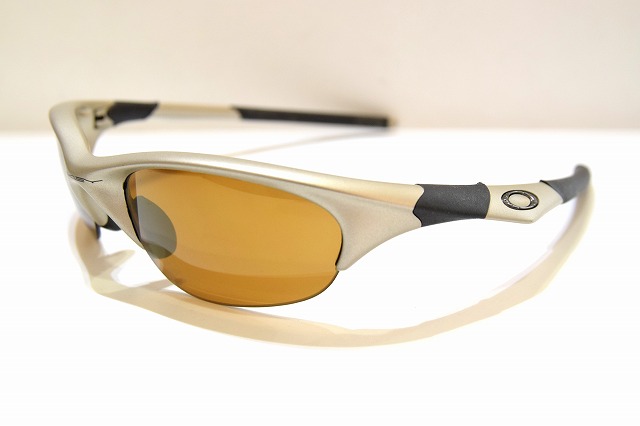 OAKLEY-016