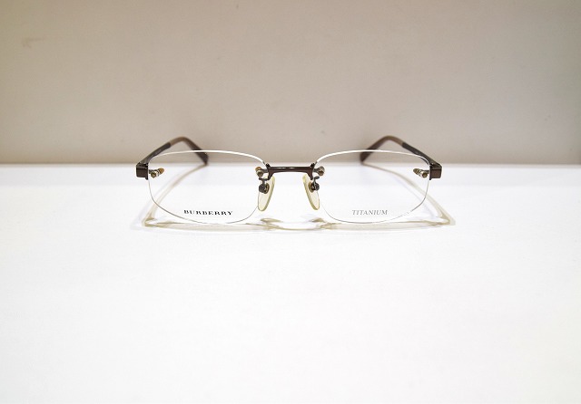 BURBERRY-050