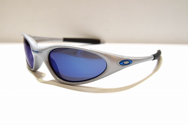 OAKLEY-018