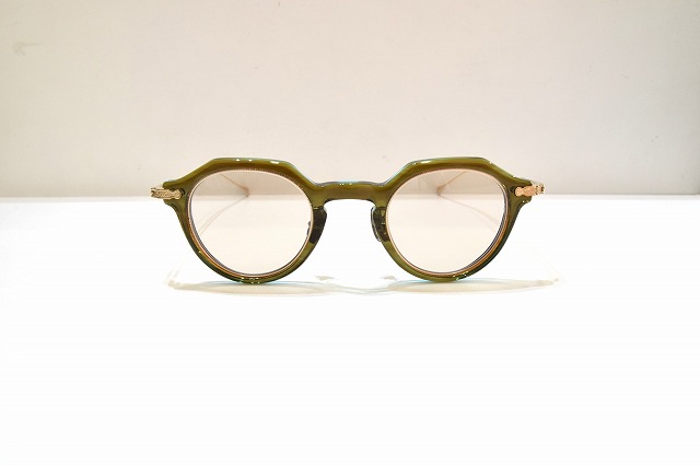 Leowl in eye-023