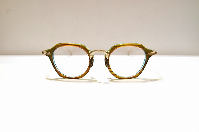 Leowl in eye-027