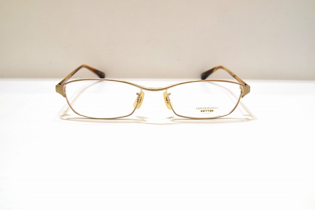 OLIVER PEOPLES-0133