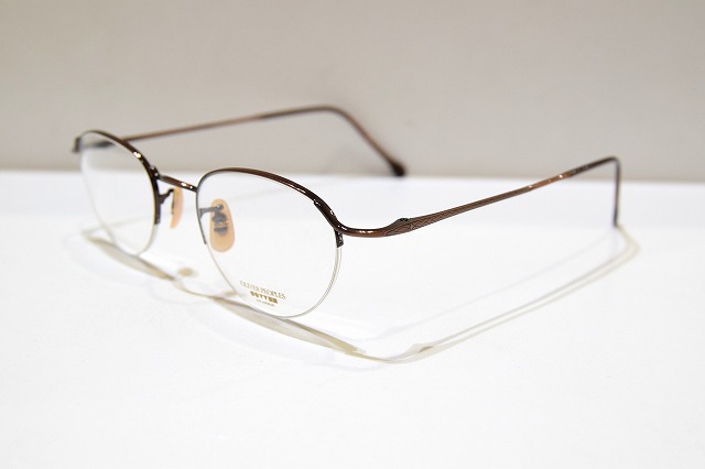 OLIVER PEOPLES-0134