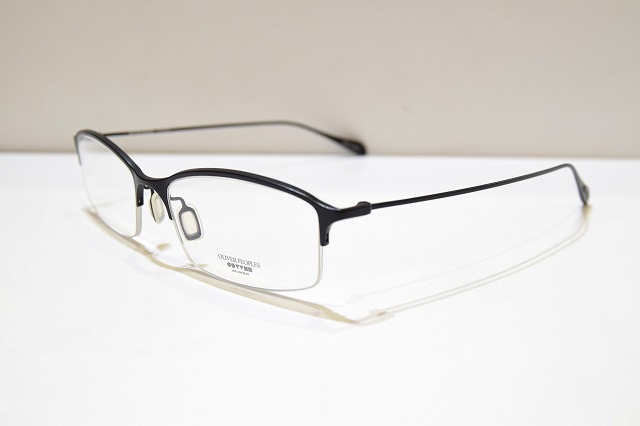 OLIVER PEOPLES-0136