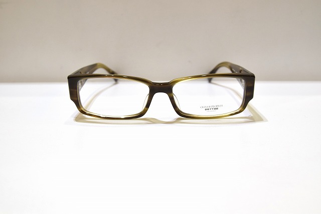 OLIVER PEOPLES-0140