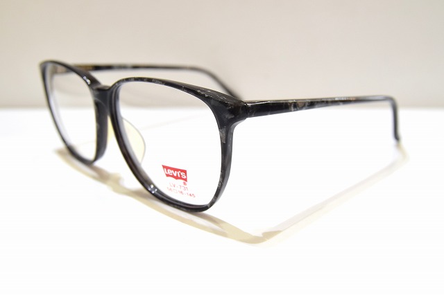 Levis-6