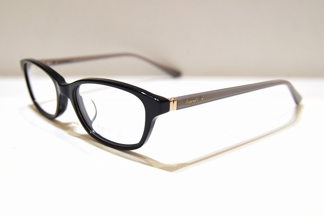 Agnes b-0127