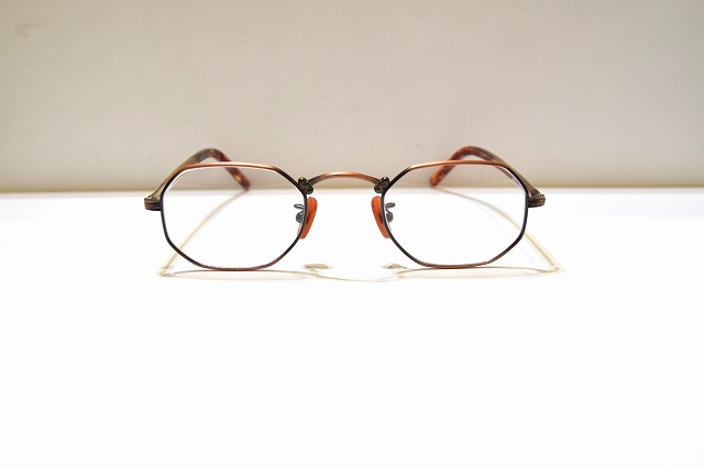 EYEVAN-040