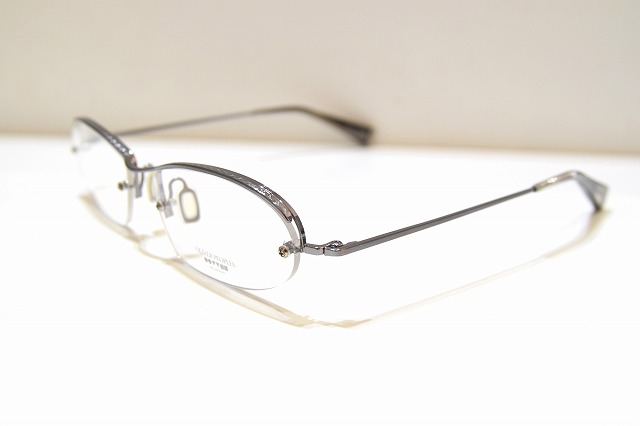 OLIVER PEOPLES-0166